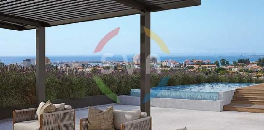 2 dormitorios Penthouse en Limassol, Cyprus No. 82200