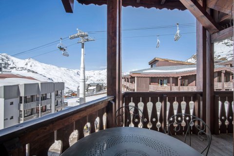 5 bedrooms Apartment in Les Belleville, France No. 99524 22