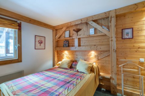 5 bedrooms Apartment in Les Belleville, France No. 99524 16