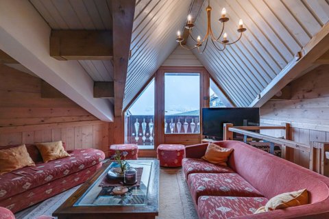 5 bedrooms Apartment in Les Belleville, France No. 99524 3