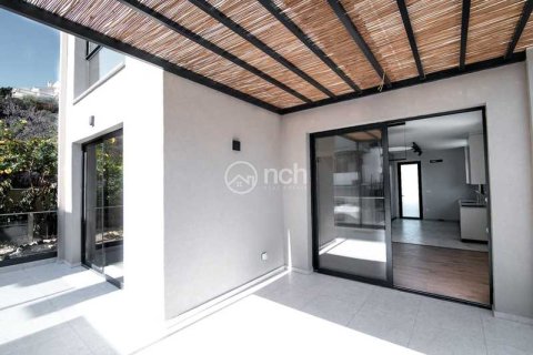 Вилла с 4 спальнями в Агиос Тихонас, Кипр №76571 9