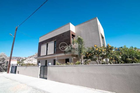 Вилла с 4 спальнями в Агиос Тихонас, Кипр №76571 3