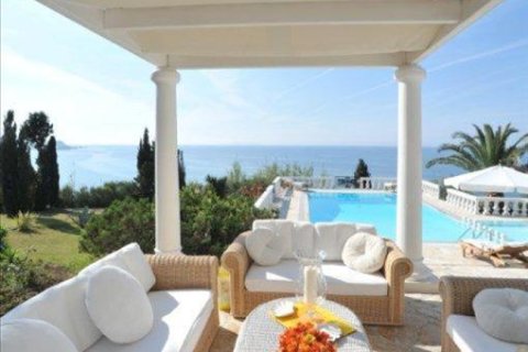 2 bedrooms Villa in Corfu, Greece No. 60368 5