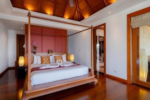 5 bedrooms Villa in Surin Beach, Thailand No. 96571 14