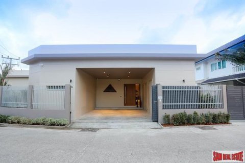 3 bedrooms Villa in Phuket, Thailand No. 96062 2