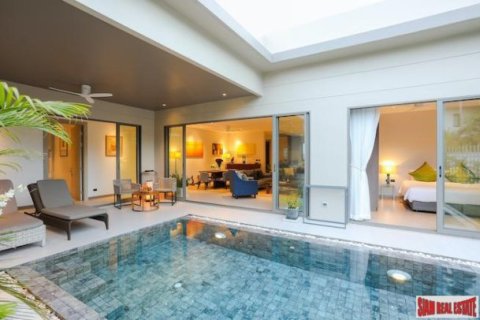 3 bedrooms Villa in Phuket, Thailand No. 96062 1