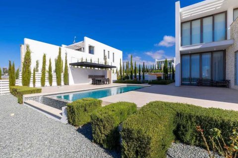 3 bedrooms Villa in Pegeia, Cyprus No. 63095 1