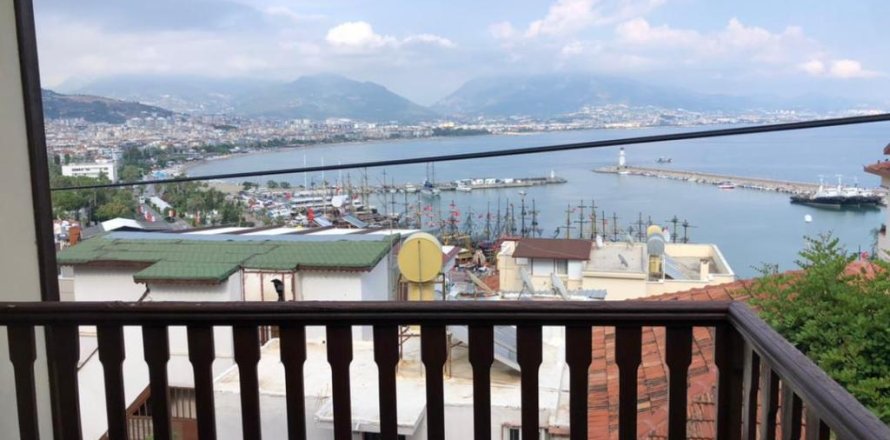 3 rooms Apartment in Alanya, Turkey No. 21365
