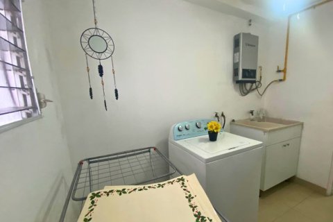 2 bedrooms Apartment in Panama City, Panama No. 74558 9