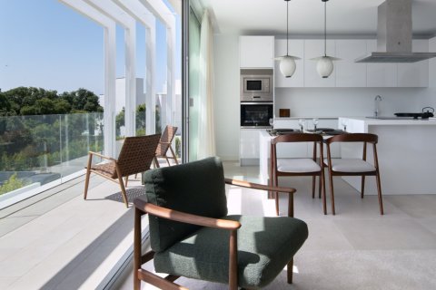 3 bedrooms Apartment in Tan Quang, Vietnam No. 27250 16