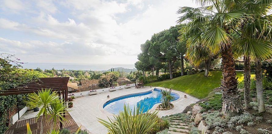 5 dormitorios House en Sant Vicenc De Montalt, Spain No. 25259