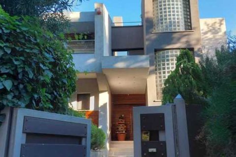 5 bedrooms House in Moniatis, Cyprus No. 31922 7