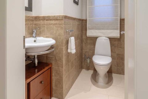 4 bedrooms House in Limassol, Cyprus No. 63026 14