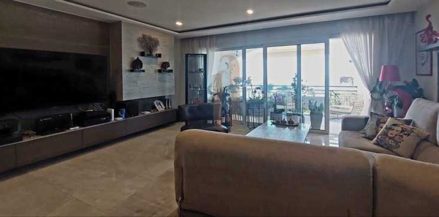 Квартира с 4 спальнями в Гермасойя, Кипр №66180