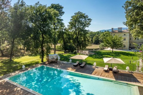 9 chambres Villa à Fayence, France No. 67319 6