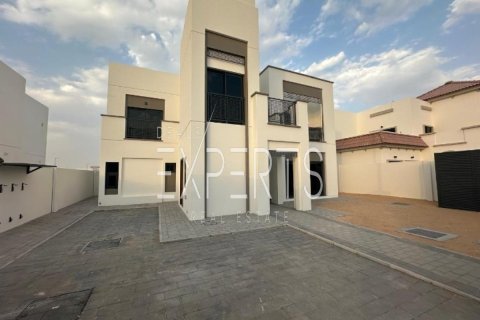 4 dormitorios Villa en Al Shamkha, UAE No. 129703