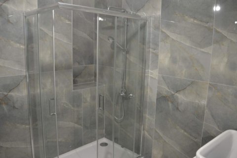 4 bedrooms Apartment in Thessaloniki, Greece No. 48689 9