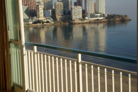 2 dormitorios Apartment en Benidorm, Spain No. 111760