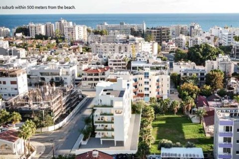 3 bedrooms Penthouse in Limassol, Cyprus No. 66618 1