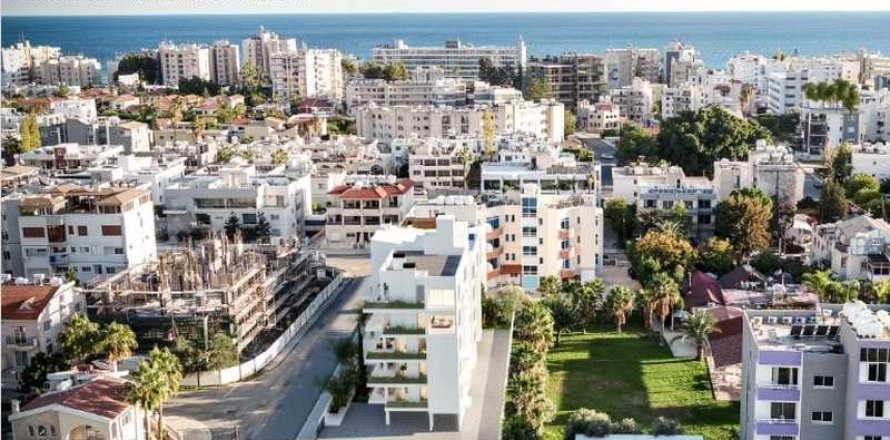 3 bedrooms Penthouse in Limassol, Cyprus No. 66618