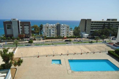 3 bedrooms Apartment in Agios Tychonas, Cyprus No. 43486 2