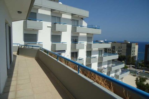 3 bedrooms Apartment in Agios Tychonas, Cyprus No. 43486 5