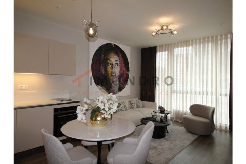 3 bedrooms Apartment in Cau Giay, Vietnam No. 17420 16