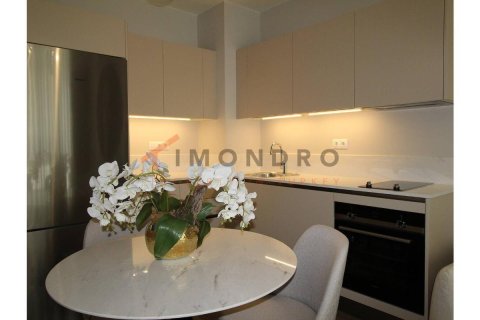 3 bedrooms Apartment in Cau Giay, Vietnam No. 17420 3