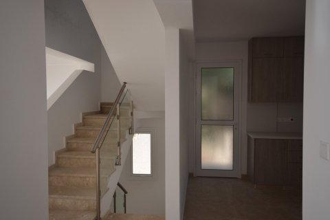 6 bedrooms House in Pegeia, Cyprus No. 37199 2