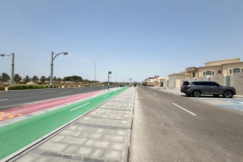 1952m² Land in Al Mearag City, Vietnam No. 95382 4