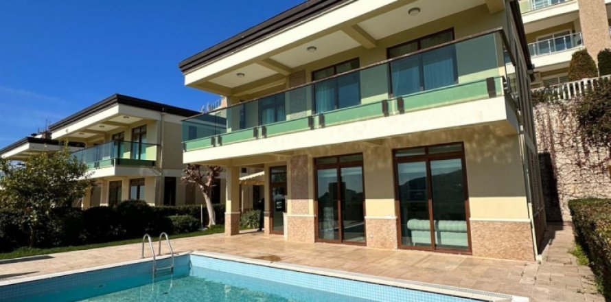 3 bedrooms Villa in Bo Ha, Vietnam No. 12873