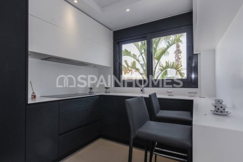 4 bedrooms Villa in Tan Binh, Vietnam No. 25755 17