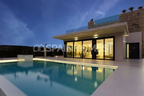4 dormitorios Villa en Orihuela, Spain No. 25755