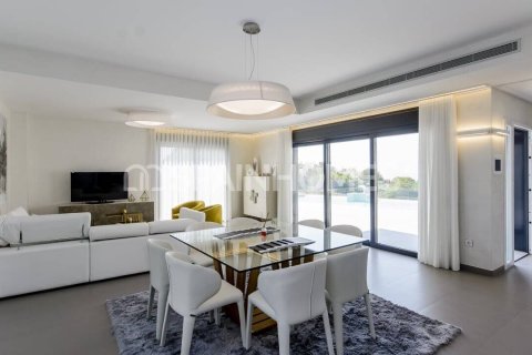 4 bedrooms Villa in Tan Binh, Vietnam No. 25755 12