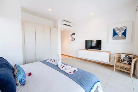 3 bedrooms Apartment in Grand Gaube, Mauritius No. 107177 9