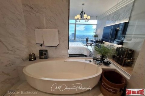 2 bedrooms Apartment in Bangkok, Thailand No. 96988 11