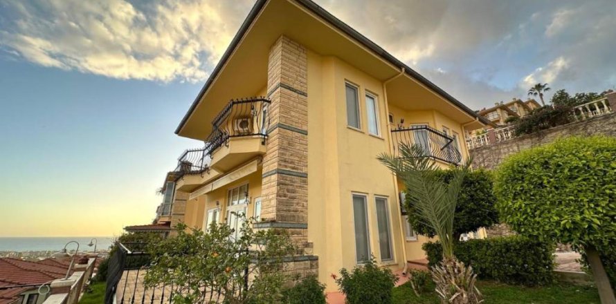 4 habitaciones Villa en Kargicak, Turkey No. 21825