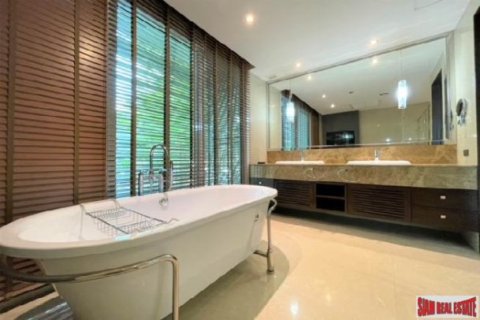 4 bedrooms Apartment in Bangkok, Thailand No. 98272 10