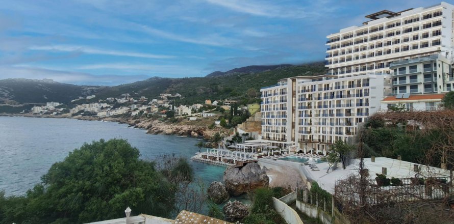 2 bedrooms Apartment in Bar, Montenegro No. 104657