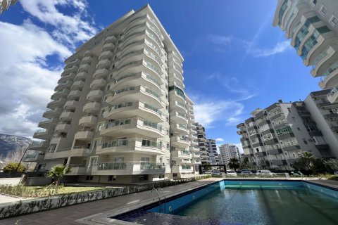 2 bedrooms Apartment in Mahmutlar, Turkey No. 13300
