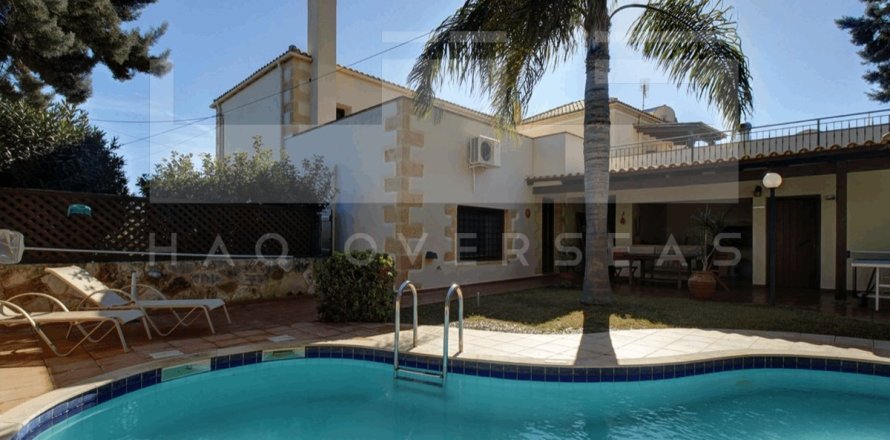 3 bedrooms Villa in Crete, Greece No. 79296
