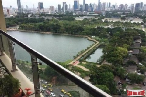 4 bedrooms Apartment in Bangkok, Thailand No. 96933 1
