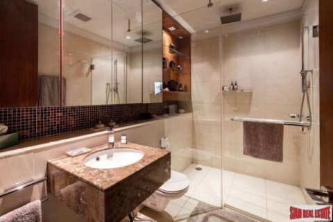 4 bedrooms Apartment in Bangkok, Thailand No. 96933 15