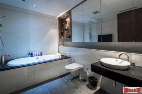 4 bedrooms Apartment in Bangkok, Thailand No. 96933 10
