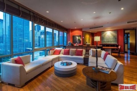 4 bedrooms Apartment in Bangkok, Thailand No. 96933 5
