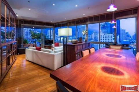 4 bedrooms Apartment in Bangkok, Thailand No. 96933 6