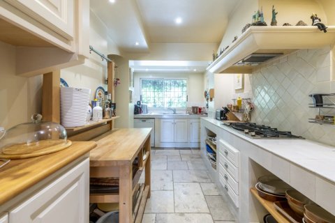 Дом с 7 спальнями в Мужен, Франция №69032 11