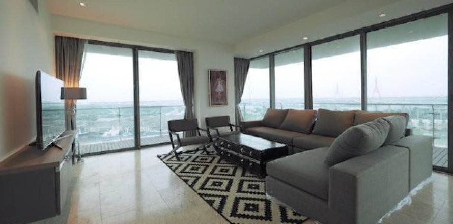 3 bedrooms Apartment in Bangkok, Thailand No. 96180