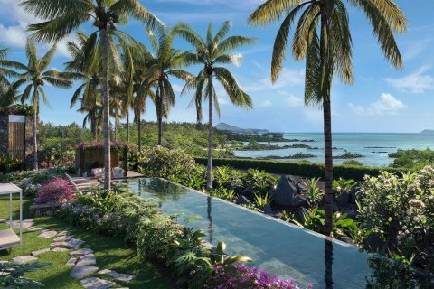 3 bedrooms Apartment in Grand Gaube, Mauritius No. 53406 1