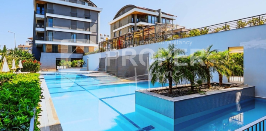 4 rooms Apartment in Konyaalti, Turkey No. 12784